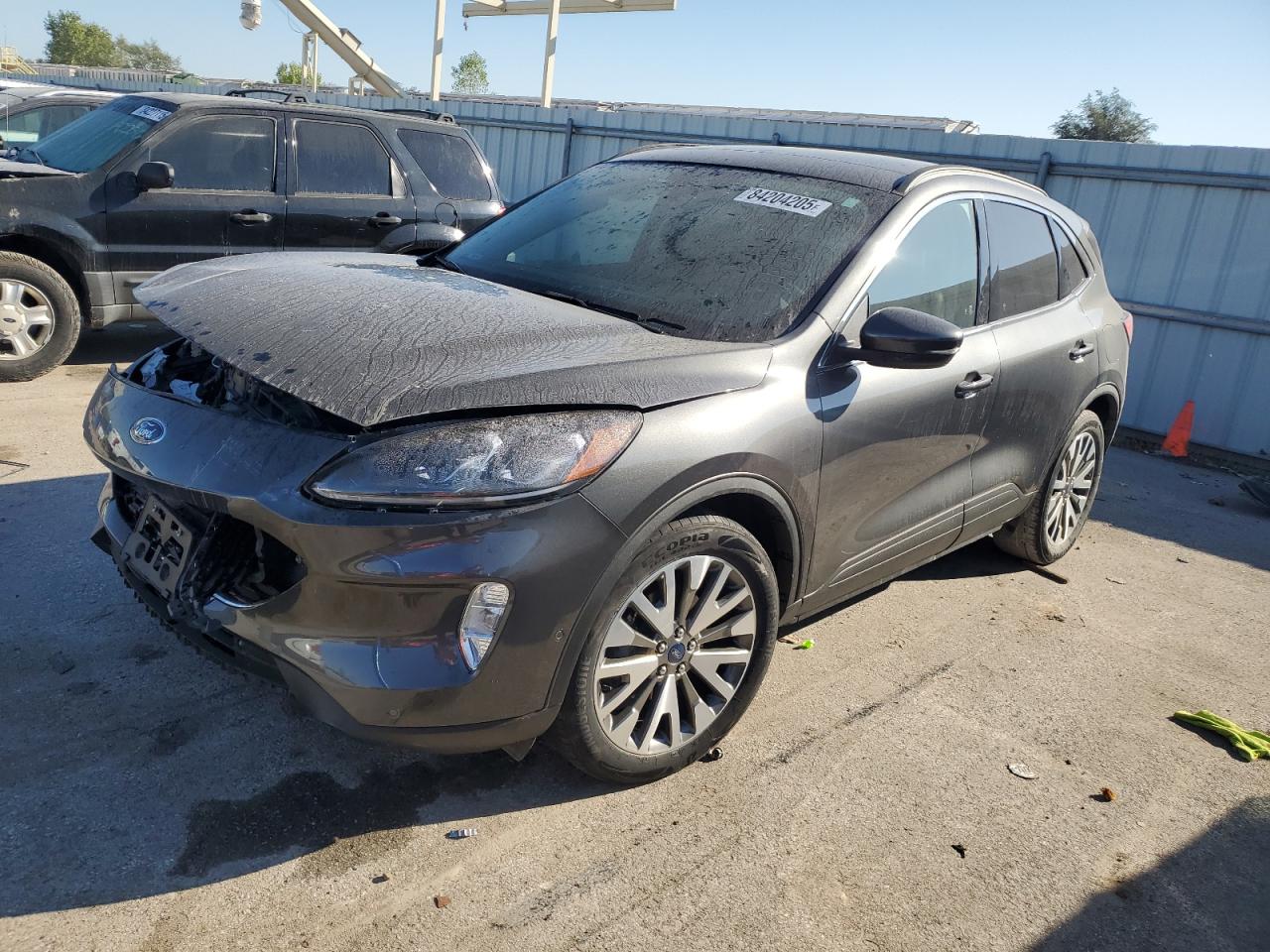 Ford Escape Titanium Image 1