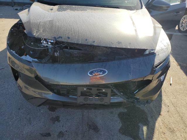 Ford Escape Titanium Image 13