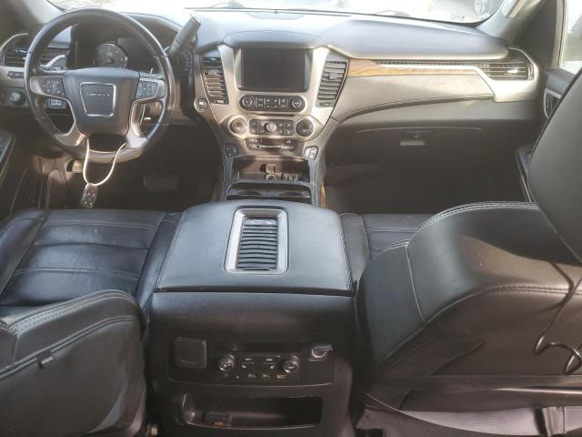 GMC Yukon Denali Image 5