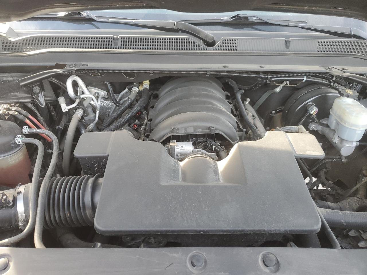 GMC Yukon Denali Image 13