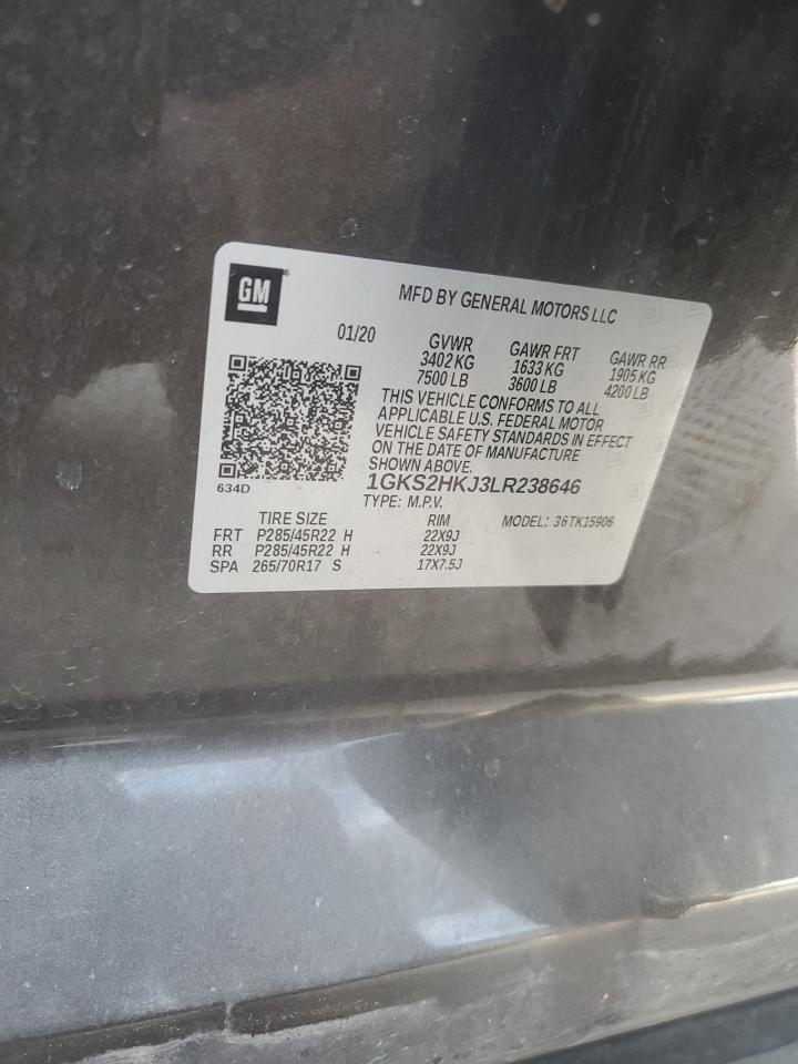 GMC Yukon Denali Image 11