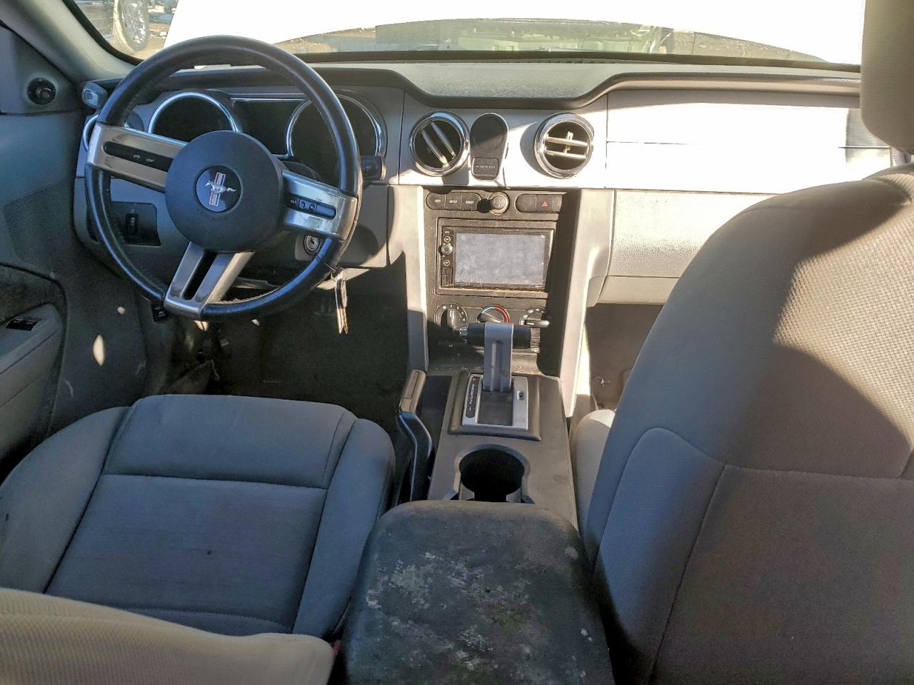 Ford Mustang Image 11