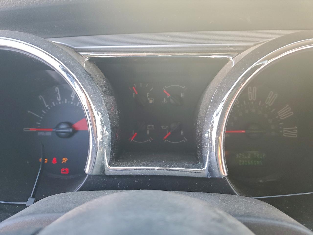 Ford Mustang Image 7