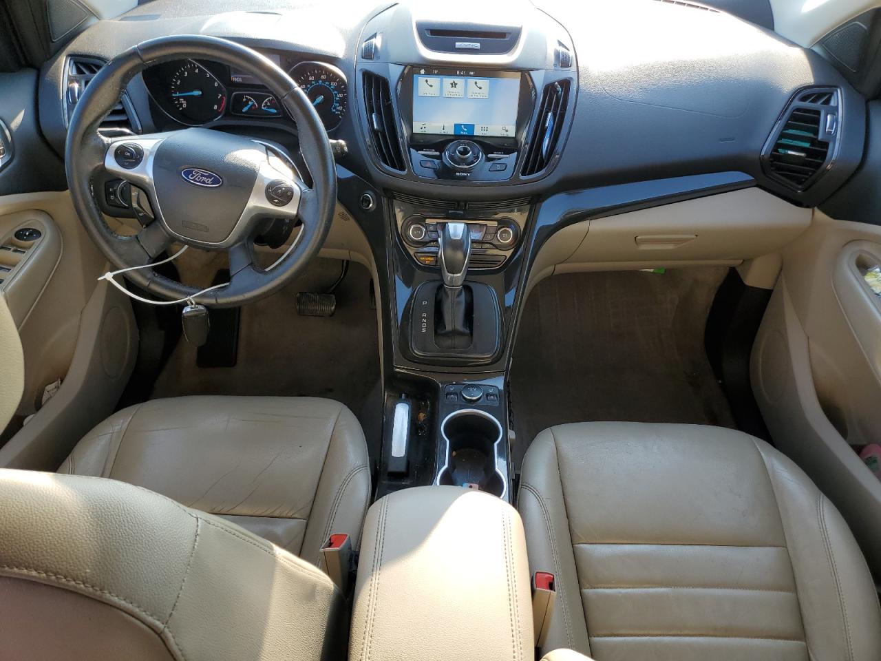 Ford Escape Titanium Image 10