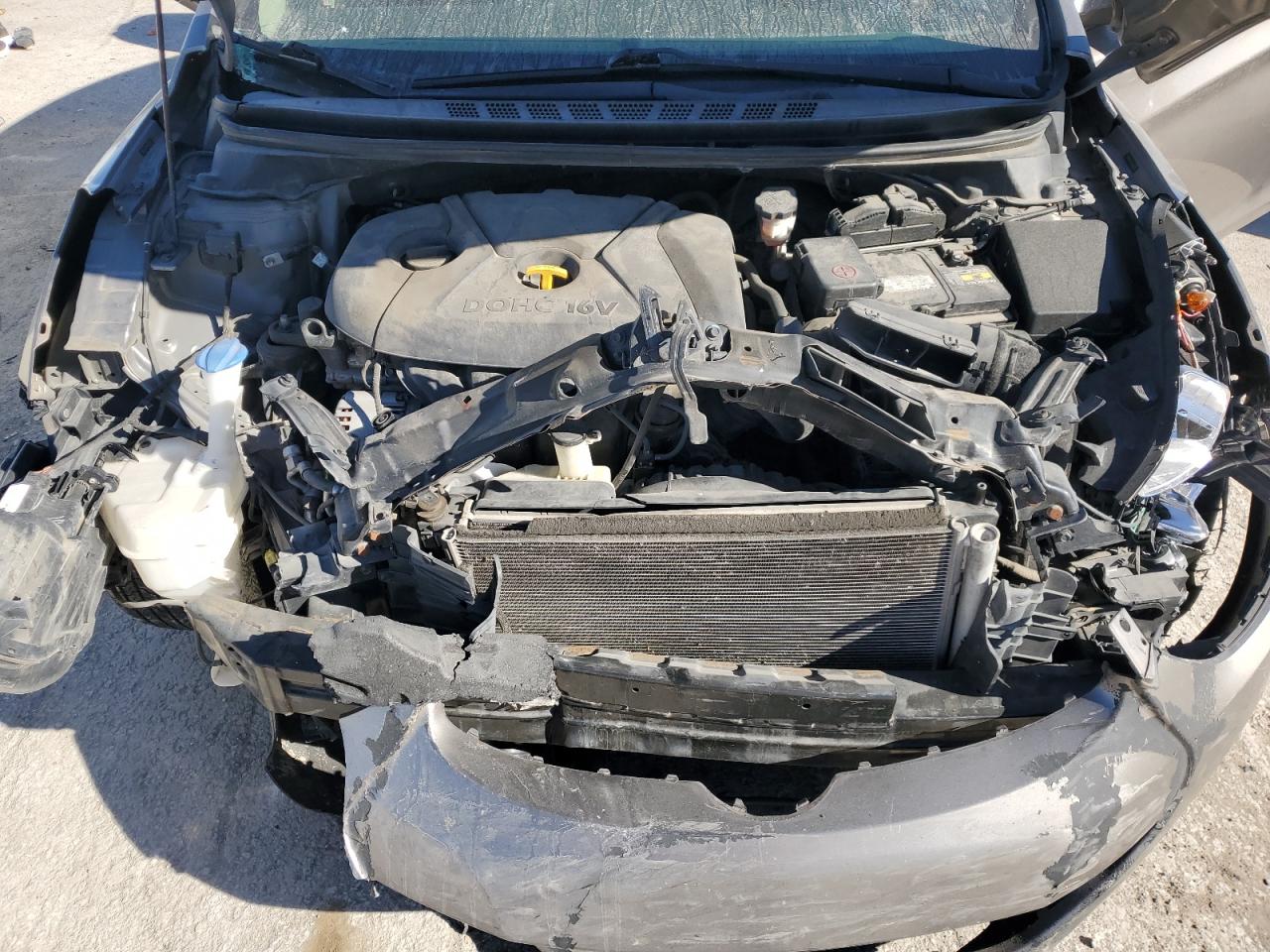 Hyundai ELANTRA Se Image 2