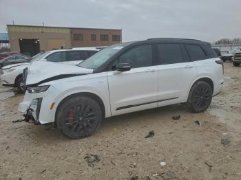  Salvage Cadillac XT6
