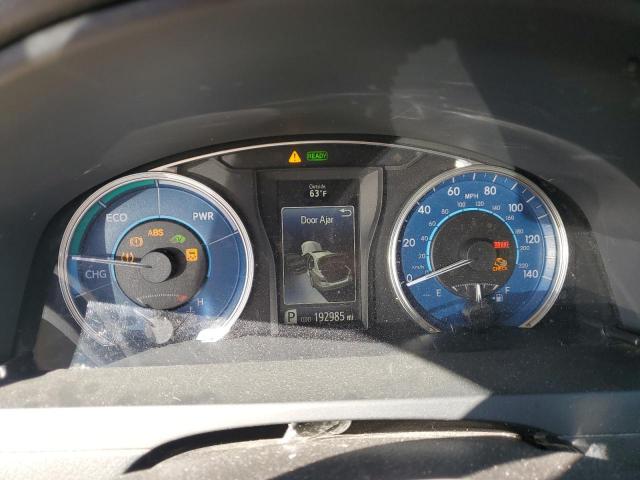 Toyota Camry Hybrid Image 2