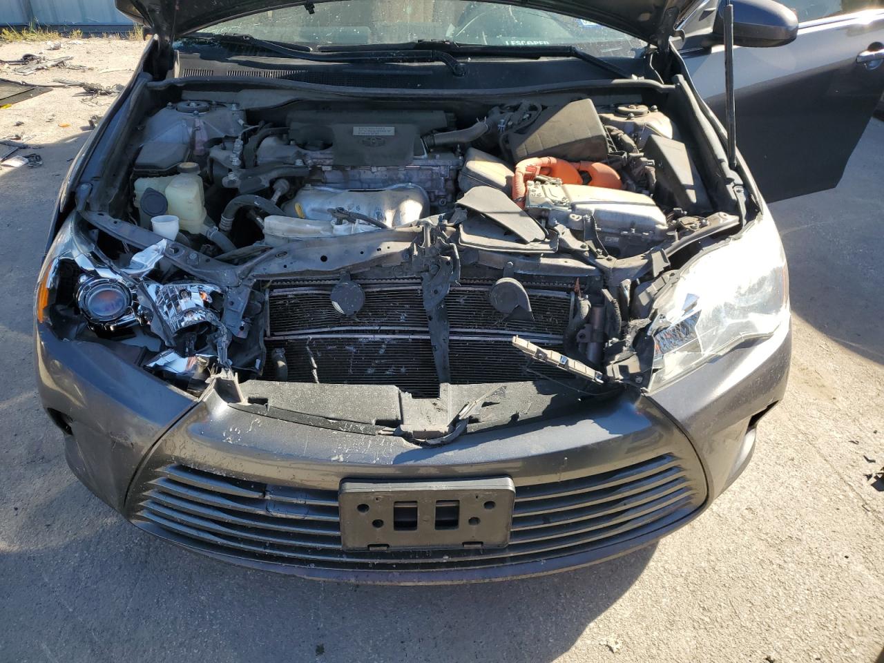 Toyota Camry Hybrid Image 10