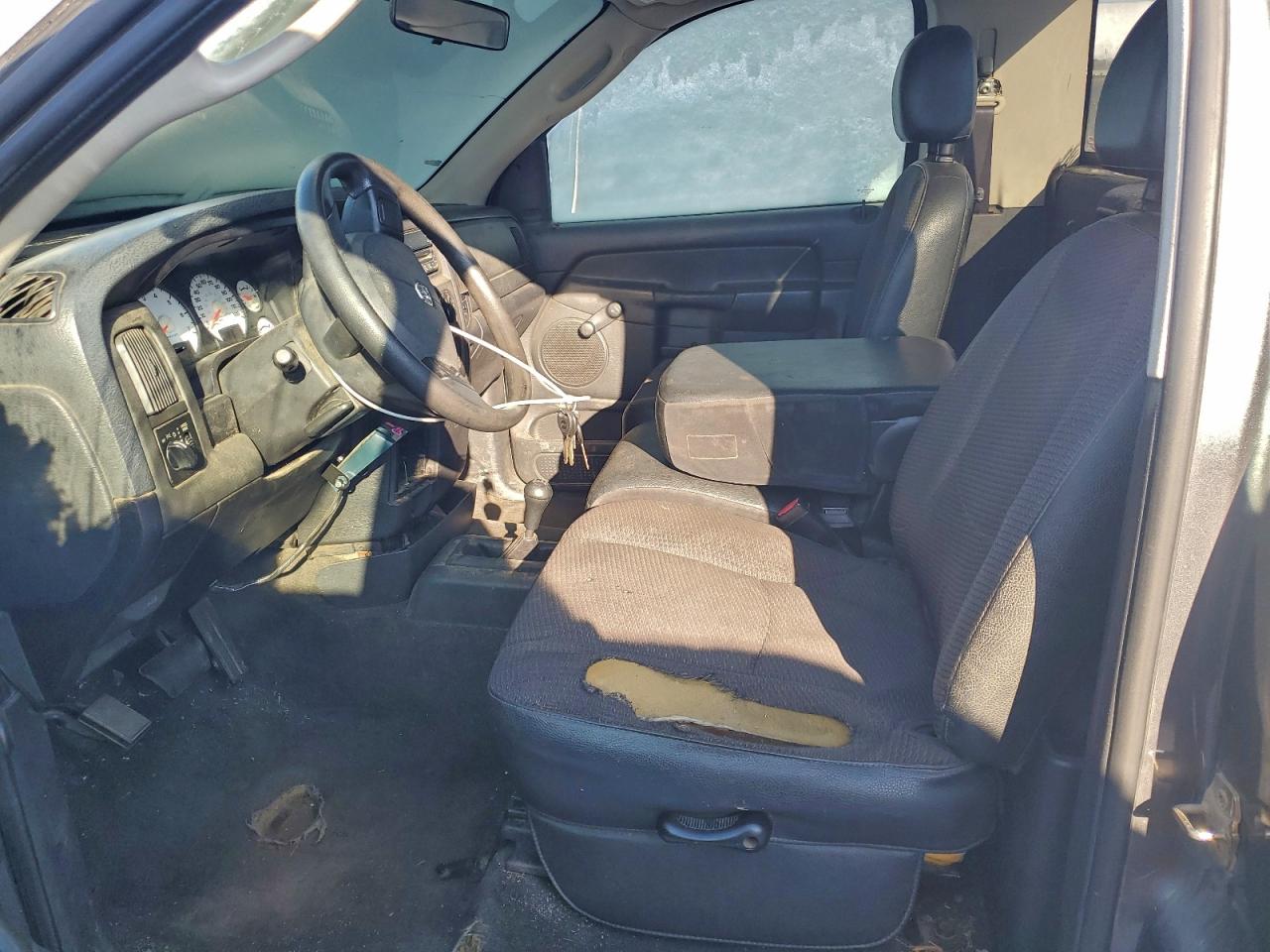 Dodge Ram 1500 St Image 10