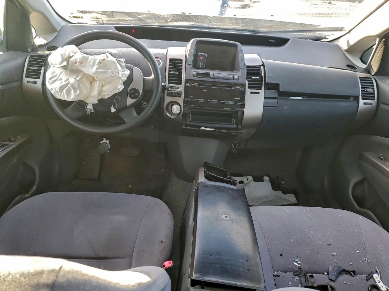 Toyota Prius Image 12