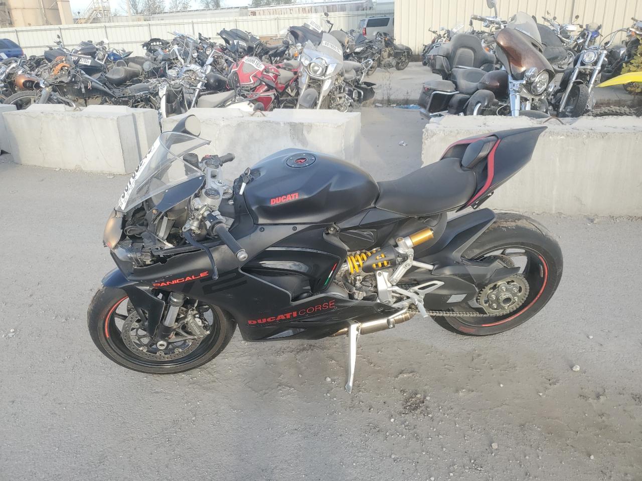 Ducati Panigale V2 Image 3