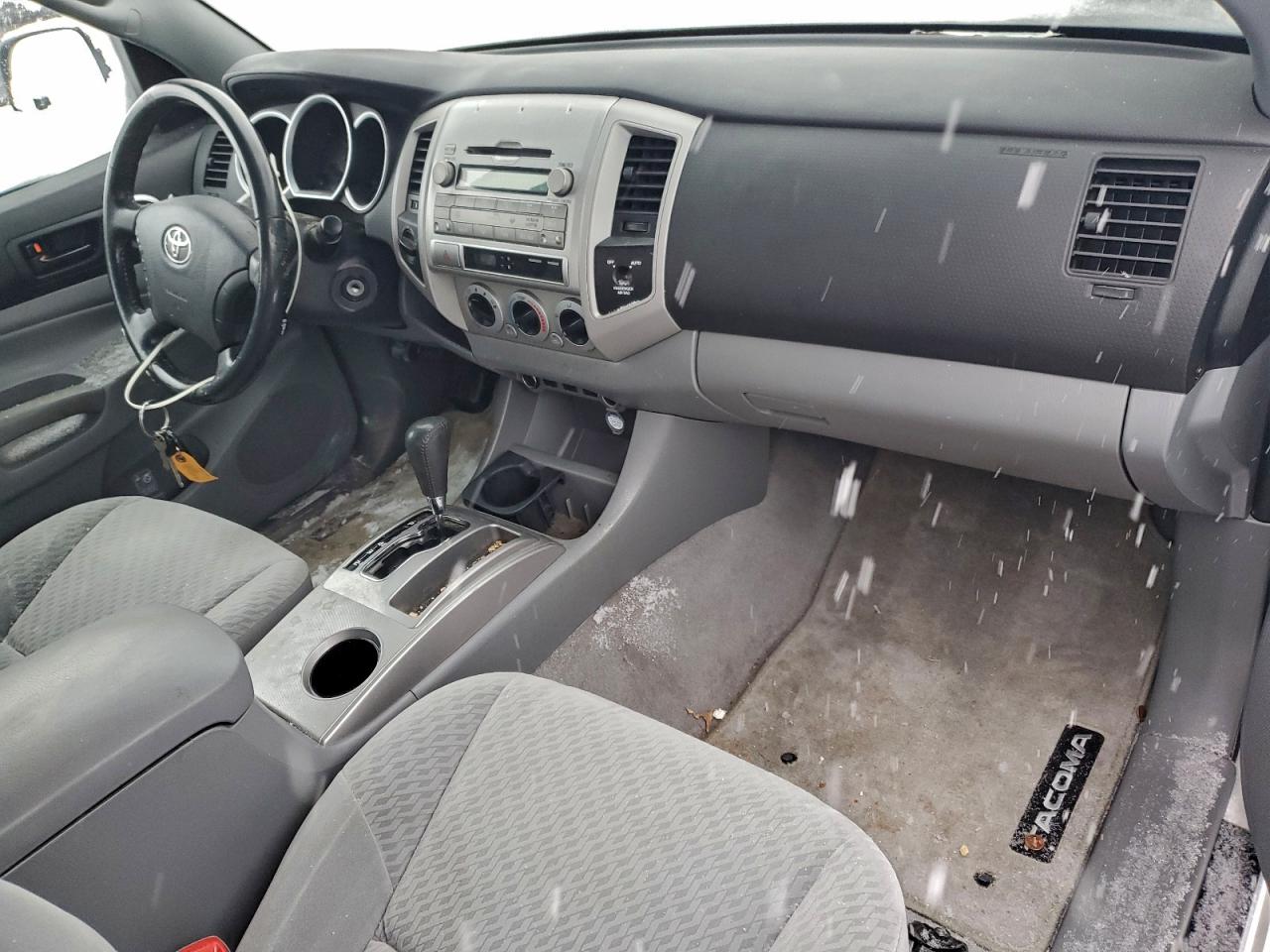 Toyota Tacoma Access Cab Image 9