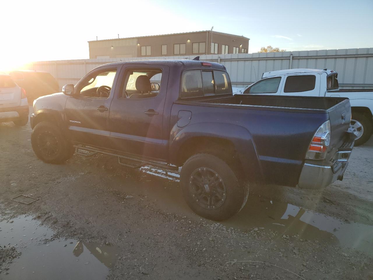 Toyota Tacoma Double Cab Image 5