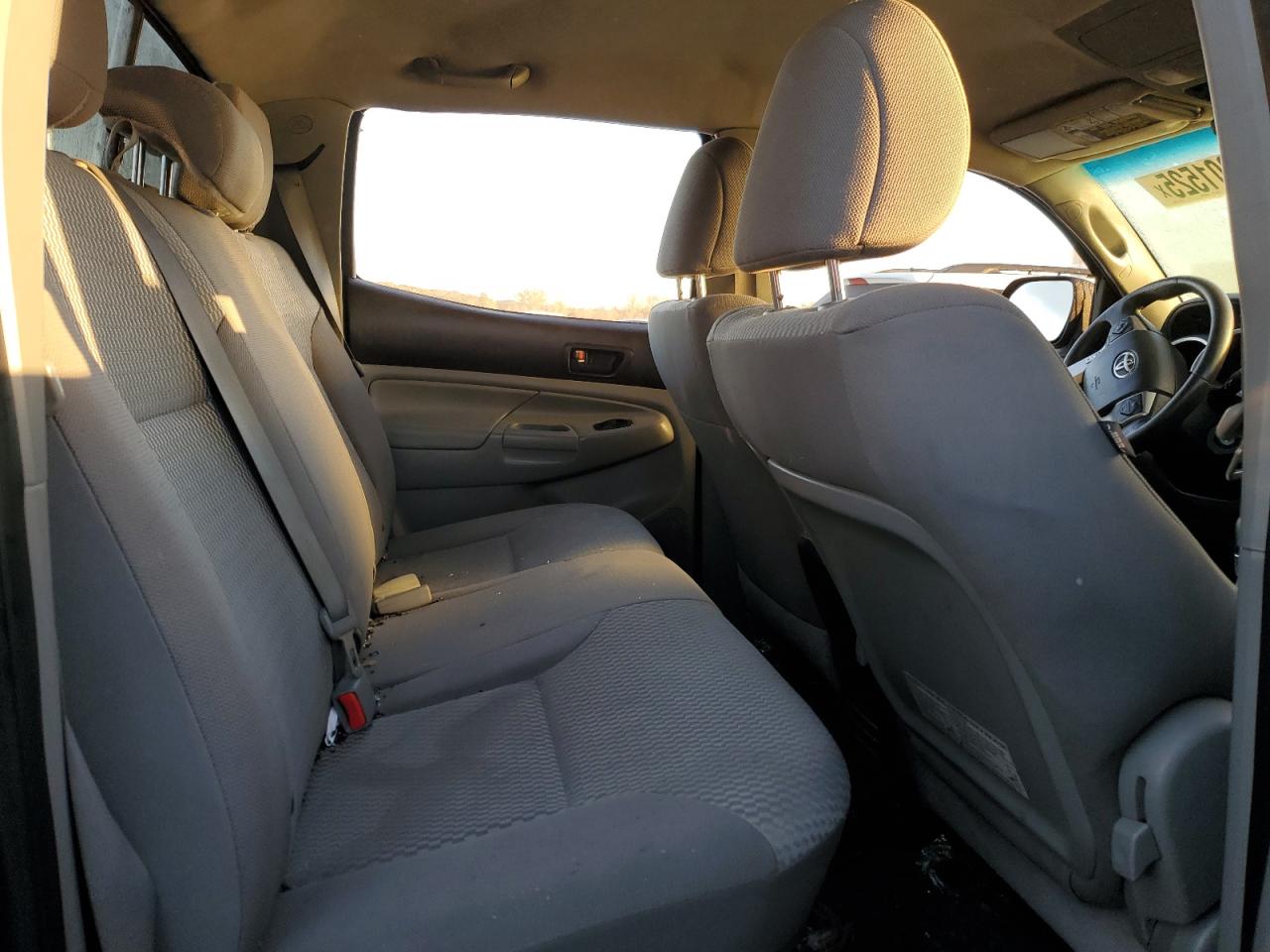 Toyota Tacoma Double Cab Image 10