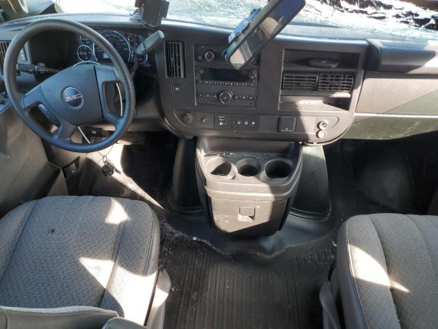 GMC Savana G2500 Image 7