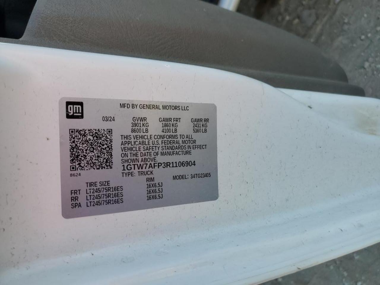 GMC Savana G2500 Image 11