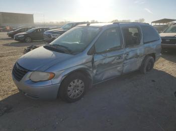  Salvage Chrysler Minivan