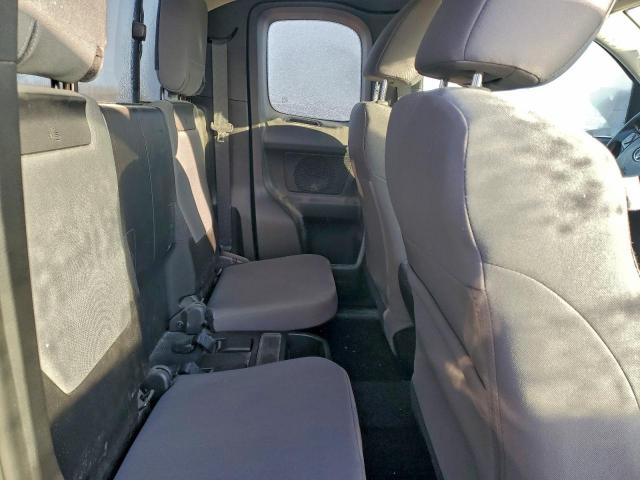 Toyota Tacoma Access Cab Image 10