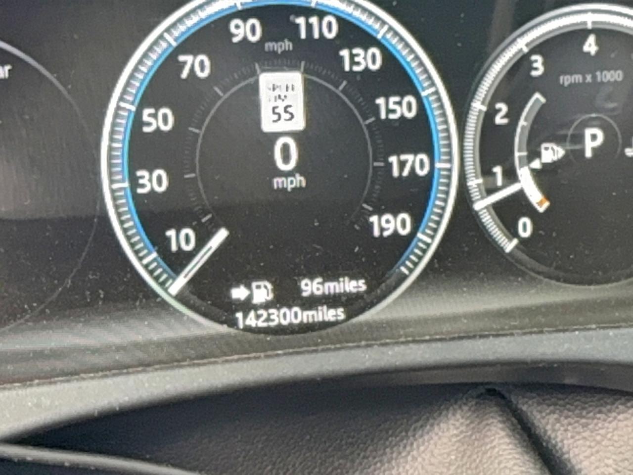 Jaguar F-PACE First Edition Image 9