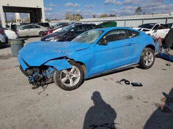  Salvage Ford Mustang