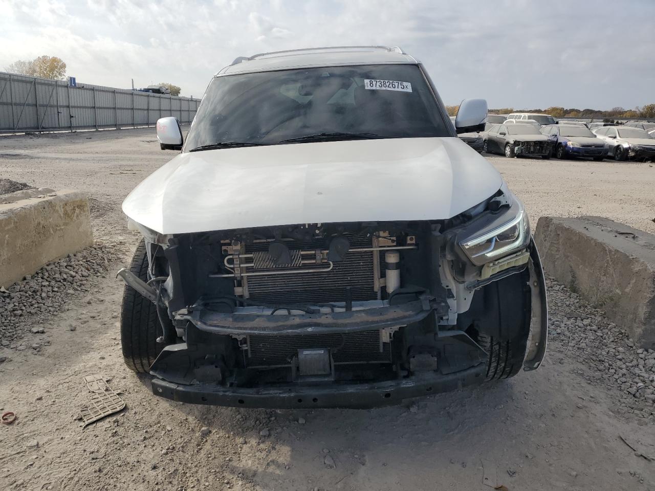 INFINITI Qx Luxe Image 8