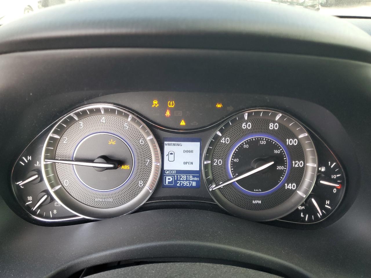 INFINITI Qx Luxe Image 2