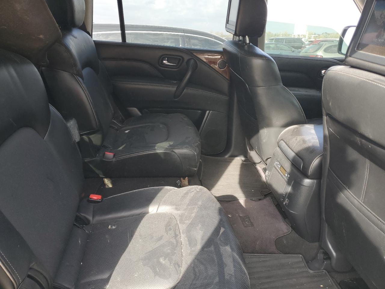 INFINITI Qx Luxe Image 3