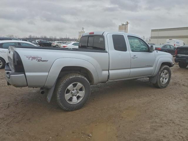 Toyota Tacoma Access Cab Image 4