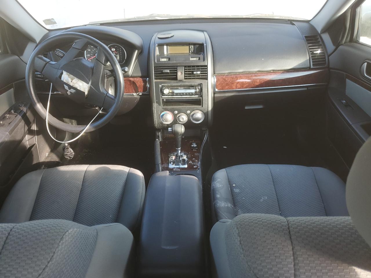 Mitsubishi Galant Es Image 12