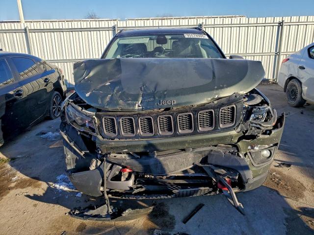 Jeep Compass Trailhawk Image 13