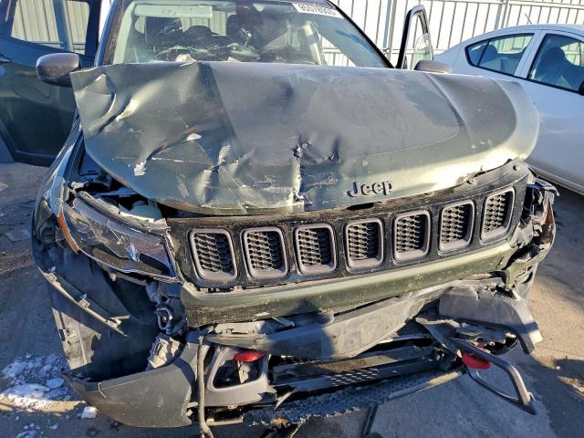 Jeep Compass Trailhawk Image 5