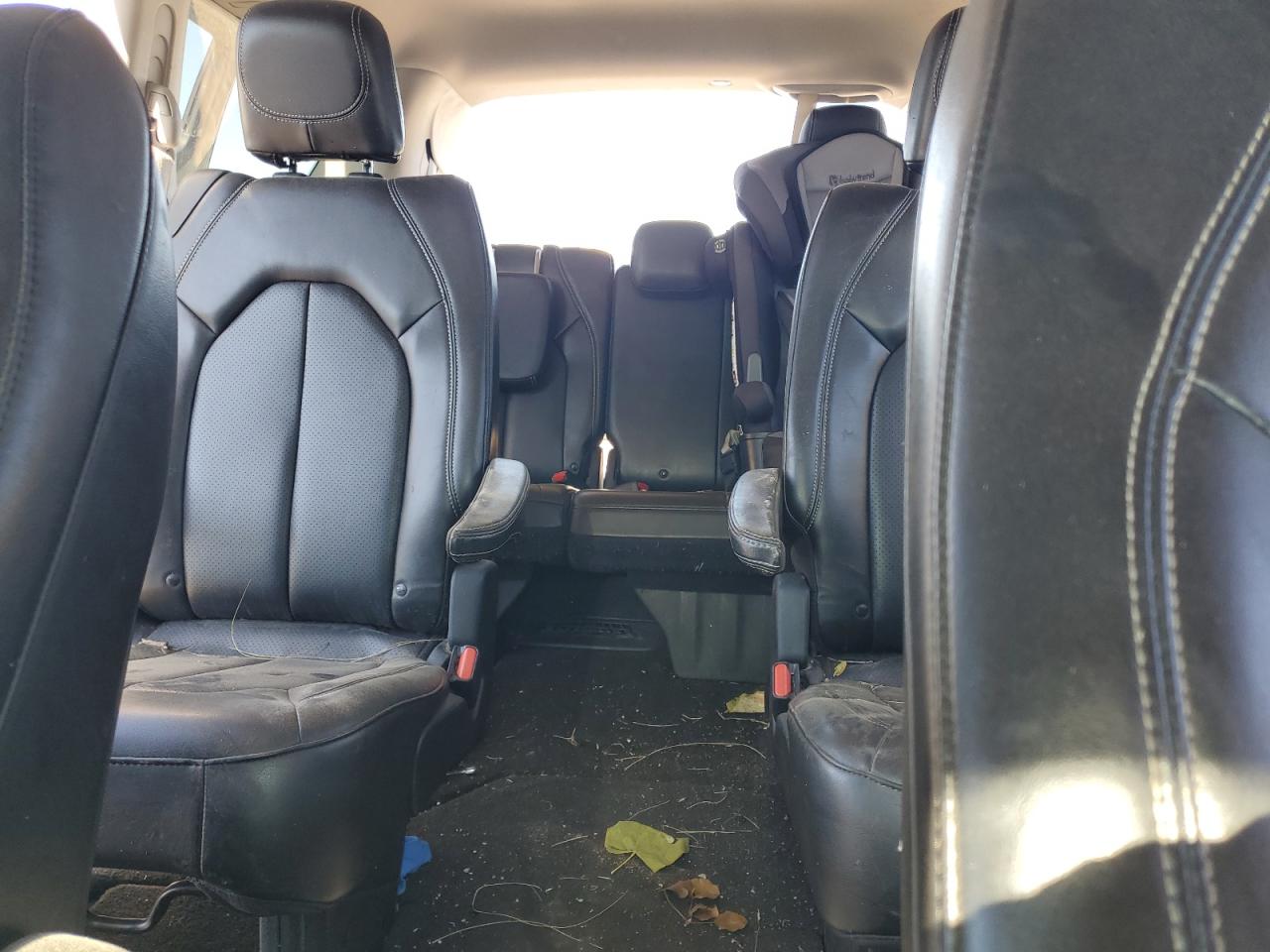 Chrysler Minivan Lxi Image 12