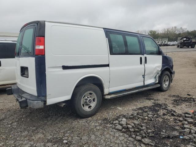 GMC Savana G2500 Image 8