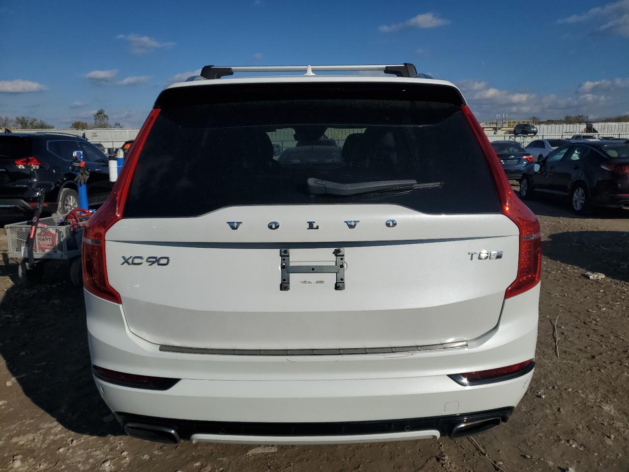 Volvo XC90 T8 Image 14