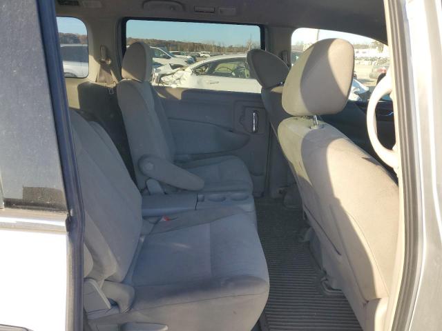 Nissan Quest S Image 2