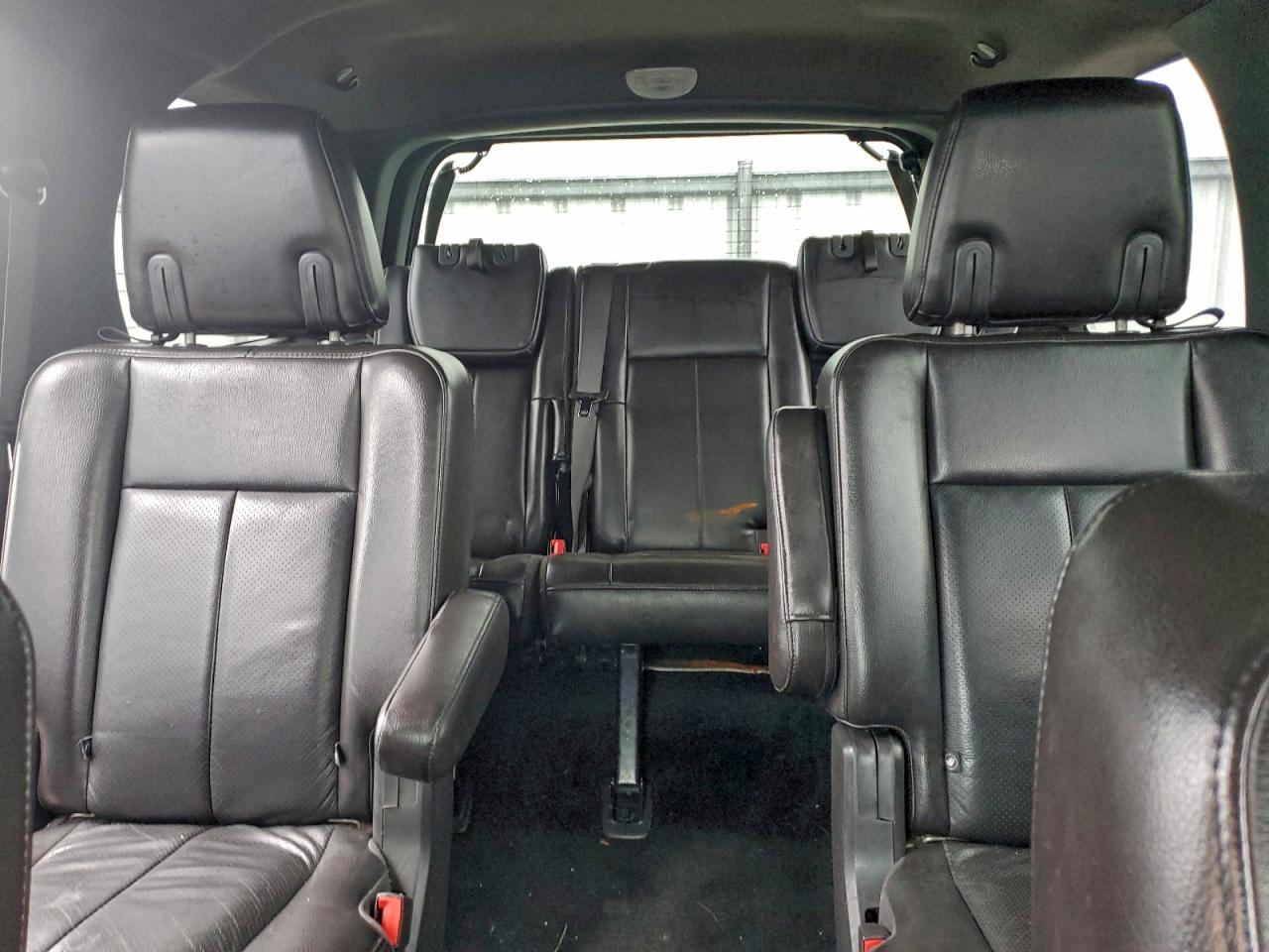 Ford Expedition Limited Image 13