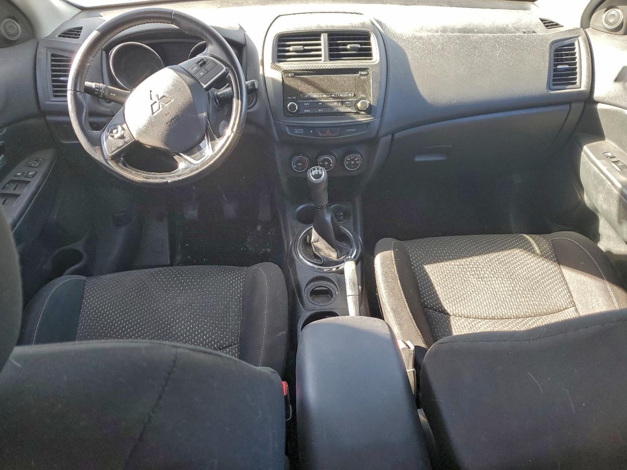 Mitsubishi Outlander Es Image 8