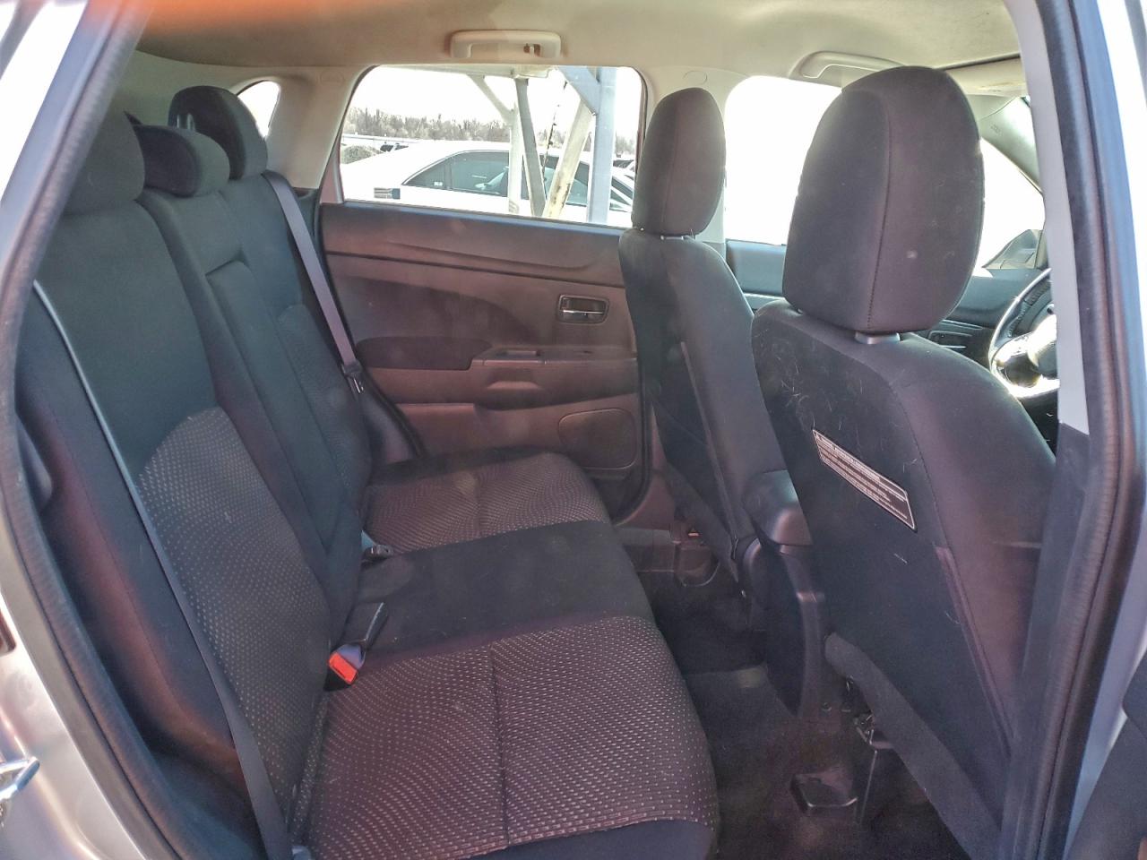 Mitsubishi Outlander Es Image 11