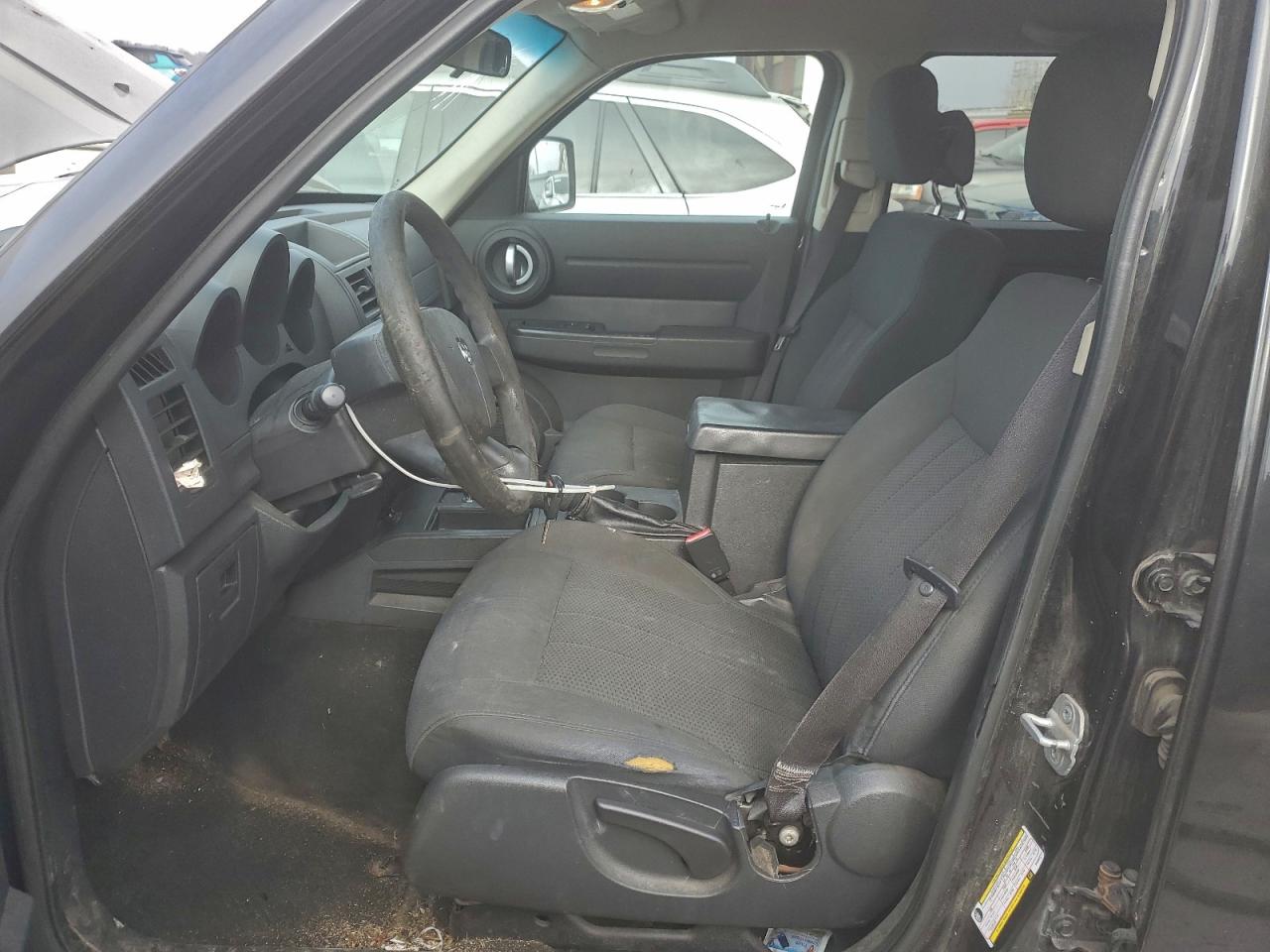 Dodge Nitro Heat Image 9