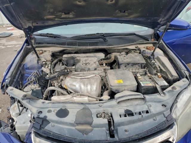 Toyota Camry Le Image 7