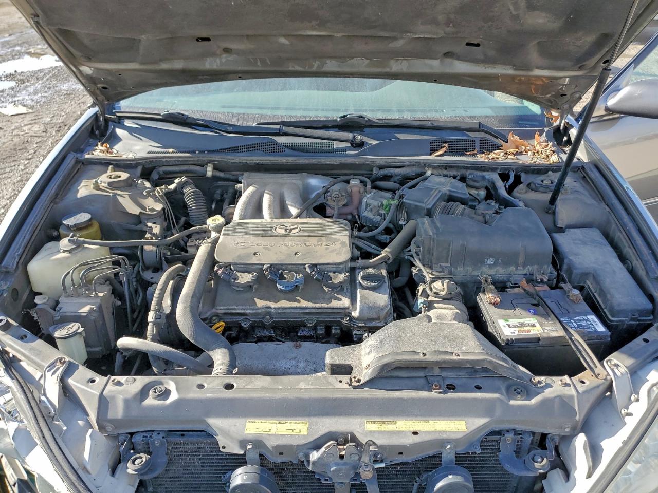 Toyota Camry Le Image 11