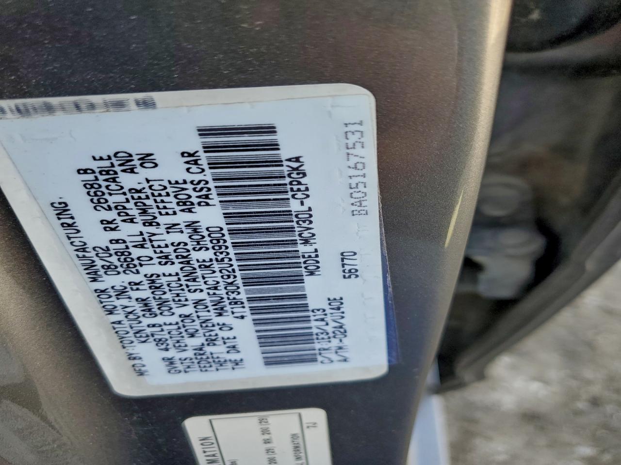 Toyota Camry Le Image 8