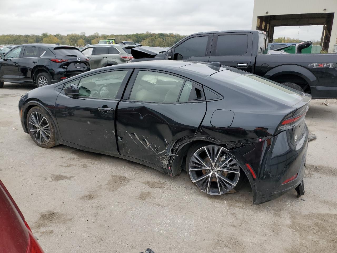 Toyota Prius Le Image 2