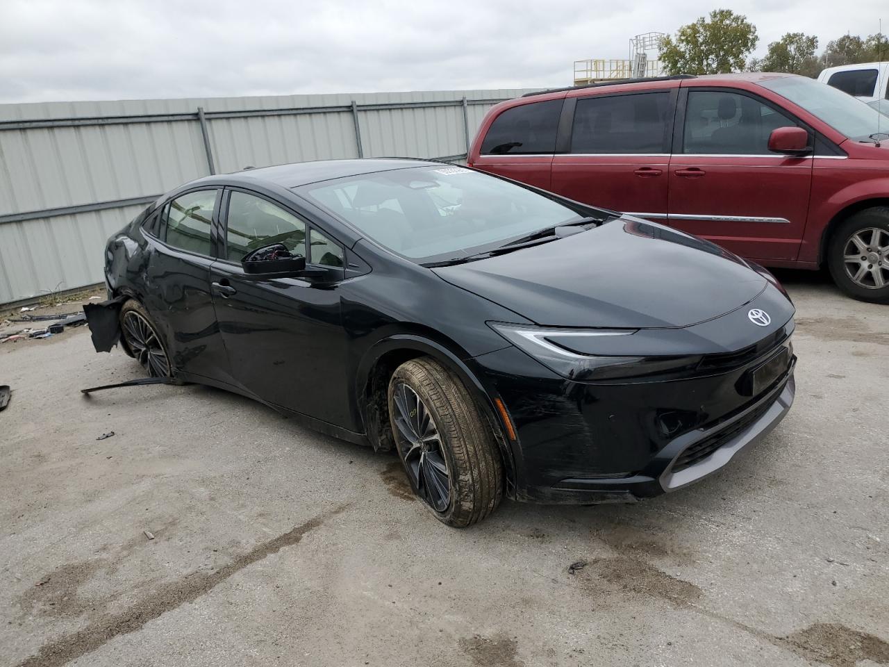 Toyota Prius Le Image 12