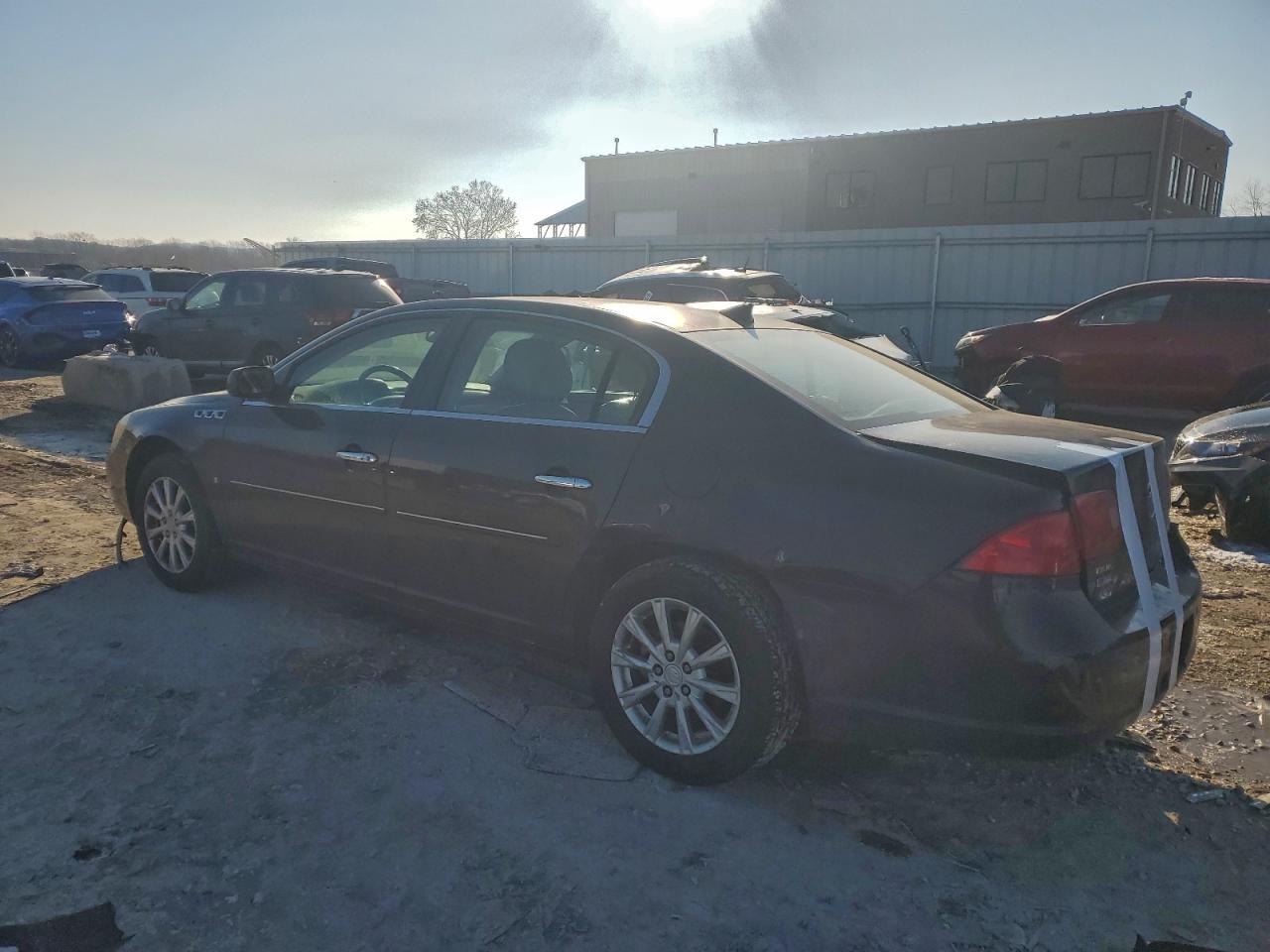 Buick Lucerne Cxl Image 2