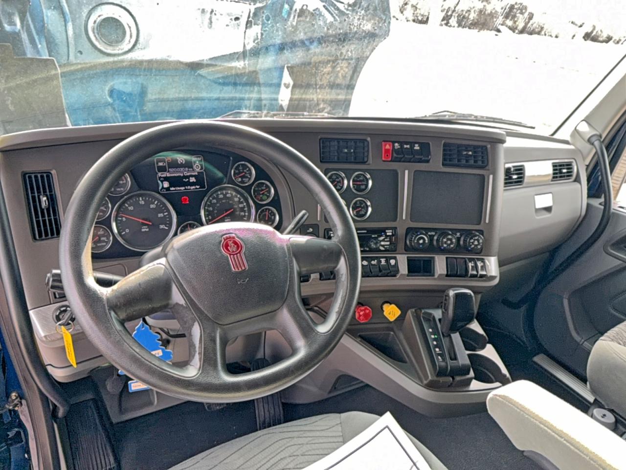 Kenworth Constructi T680 Image 10