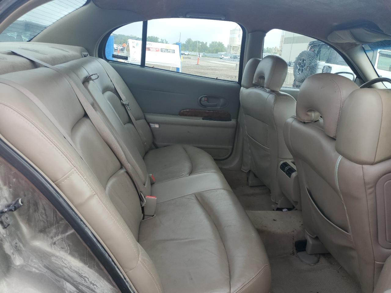 Buick LeSabre Limited Image 8