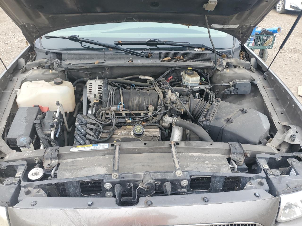 Buick LeSabre Limited Image 4