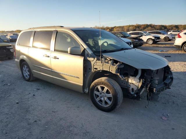 Chrysler Minivan Touring Image 4