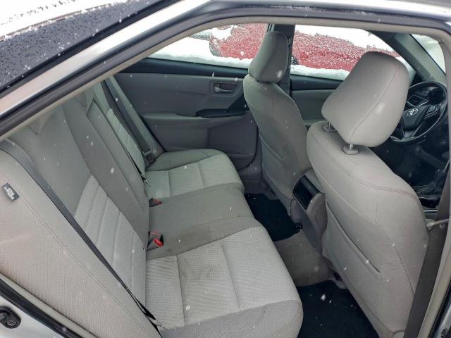 Toyota Camry Le Image 8